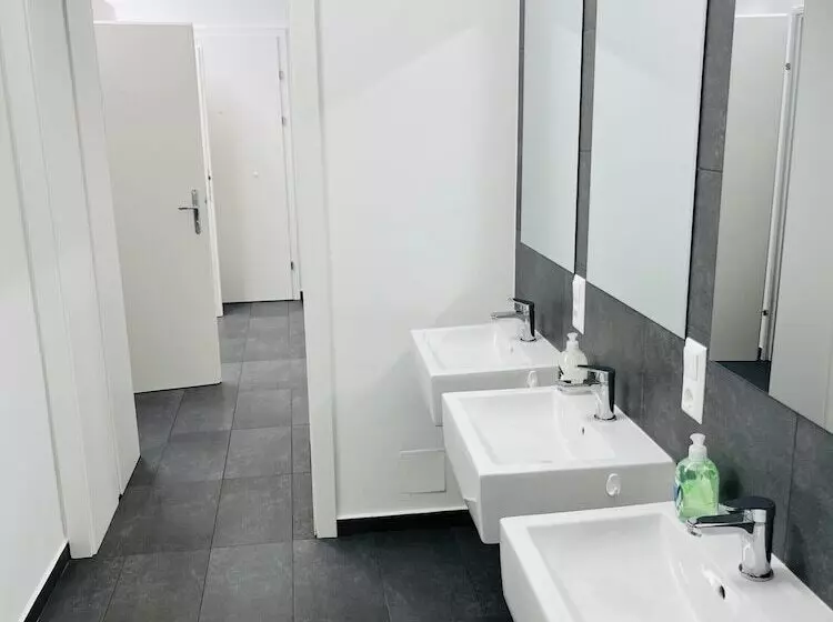 هاستل Space Home Apartment   Prater