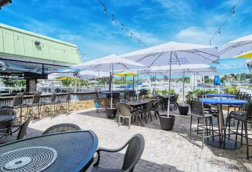 Allnew, Private, Huge Tv, Heated Pool, Tiki Bar