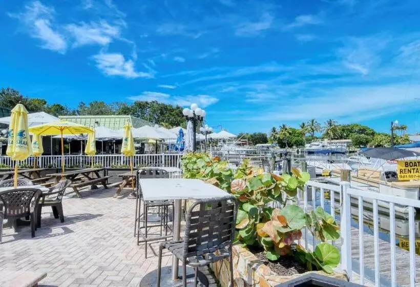 Allnew, Private, Huge Tv, Heated Pool, Tiki Bar