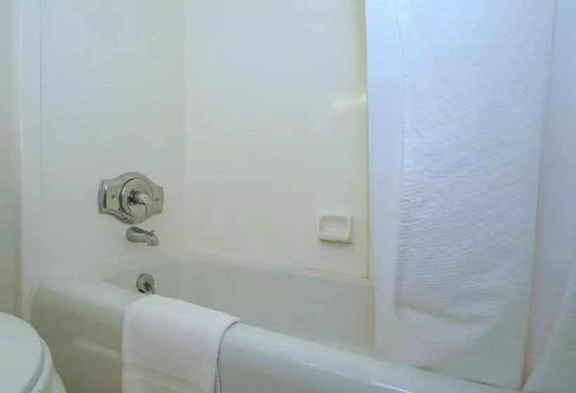 Allnew, Private, Huge Tv, Heated Pool, Tiki Bar