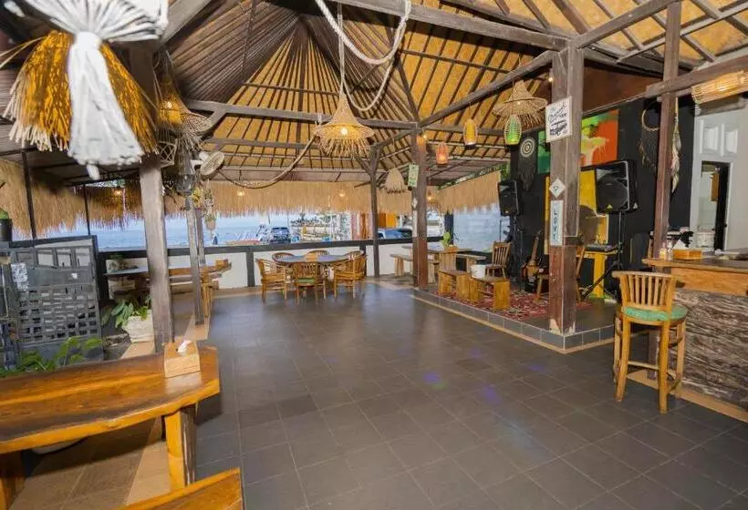 تختخواب و صبحانه Mae Mae Beach House
