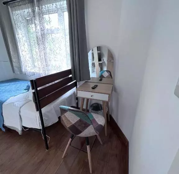 ベッドアンドブレックファースト N 25