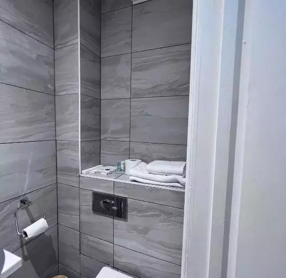 ベッドアンドブレックファースト N 25