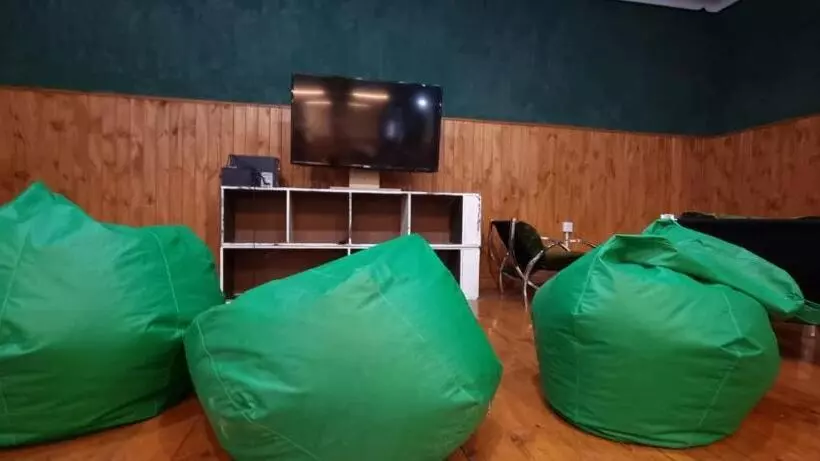 Clover Hostel