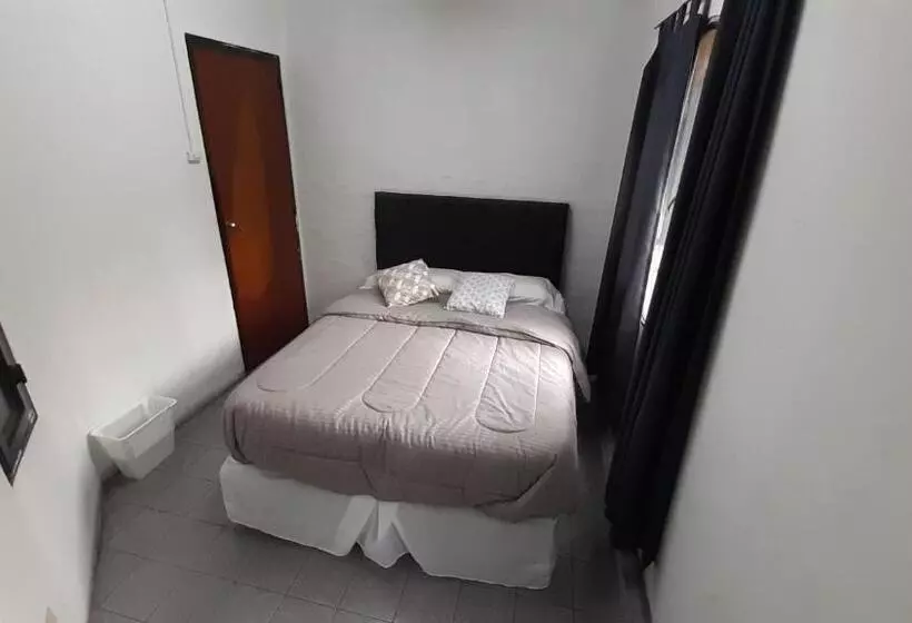 Clover Hostel