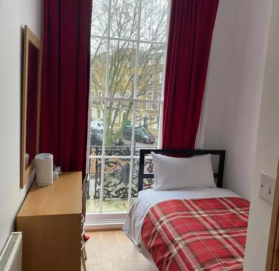 ホテル 27 Argyle Square