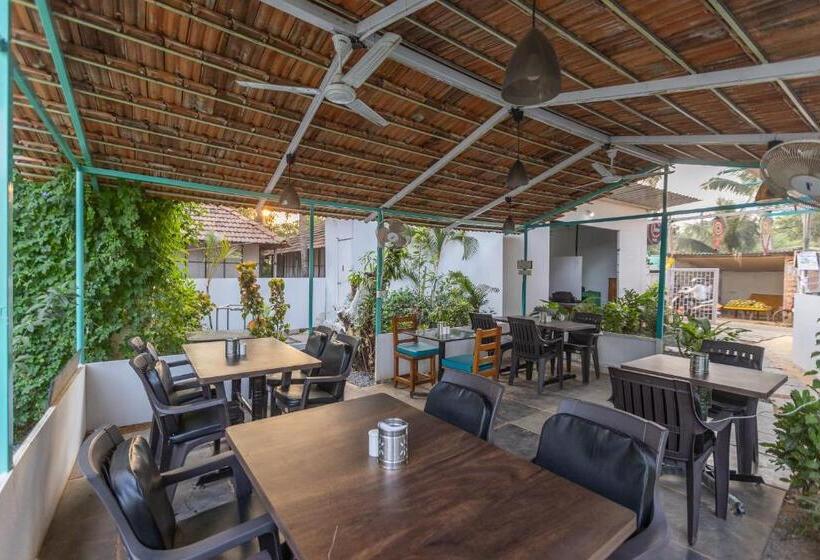 Hotelli Crystall Goa Turquoise Edition