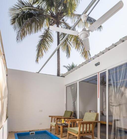 Hotelli Crystall Goa Turquoise Edition