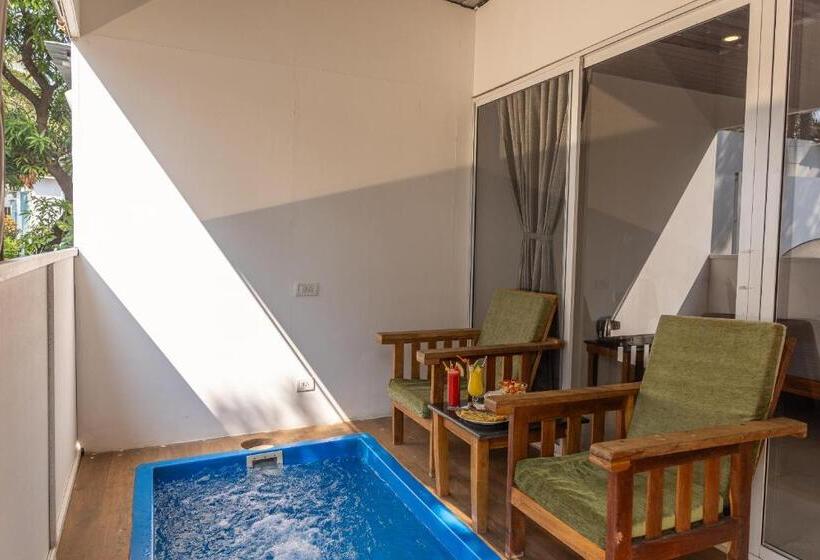 Hotelli Crystall Goa Turquoise Edition