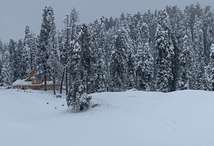 Hotel Gulmarg Ski Hill Resort