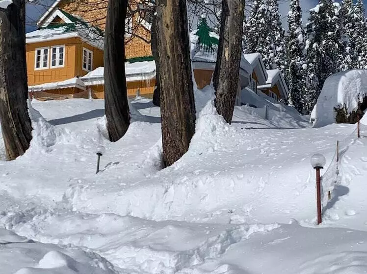 Hotelli Gulmarg Ski Hill Resort