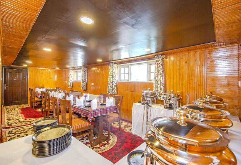 Hotel Gulmarg Ski Hill Resort