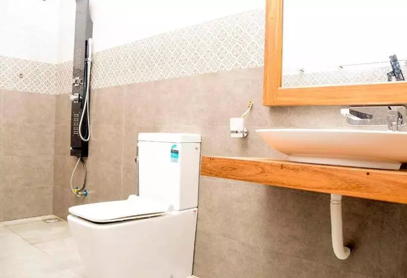 Kavin Beach Hotel Hikkaduwa