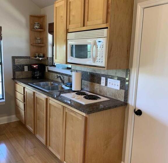 Pensionat Hill Country Hideout