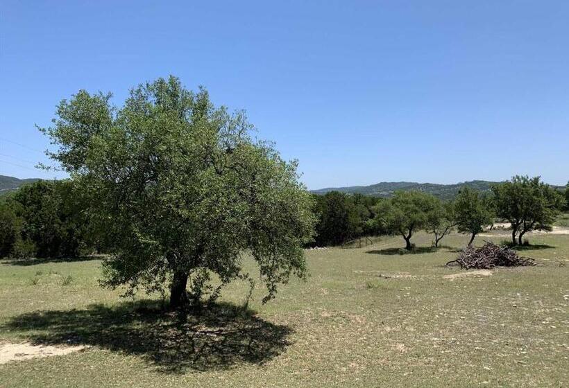 Pensionat Hill Country Hideout