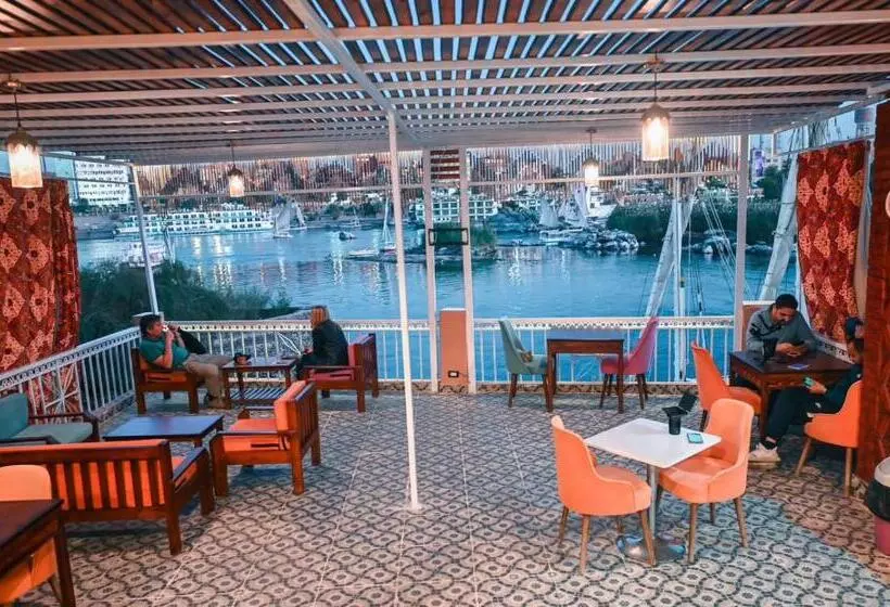 پانسیون Kana Kato