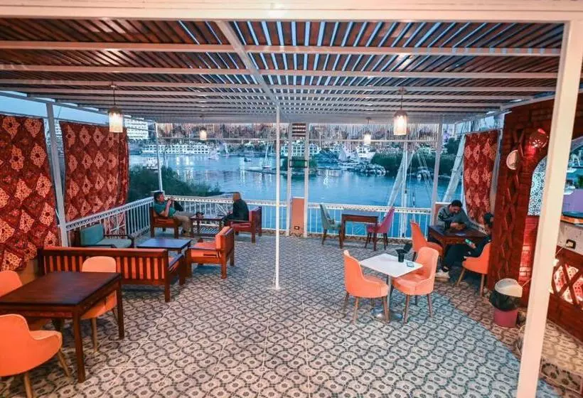 پانسیون Kana Kato