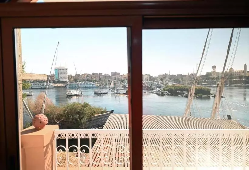 پانسیون Kana Kato