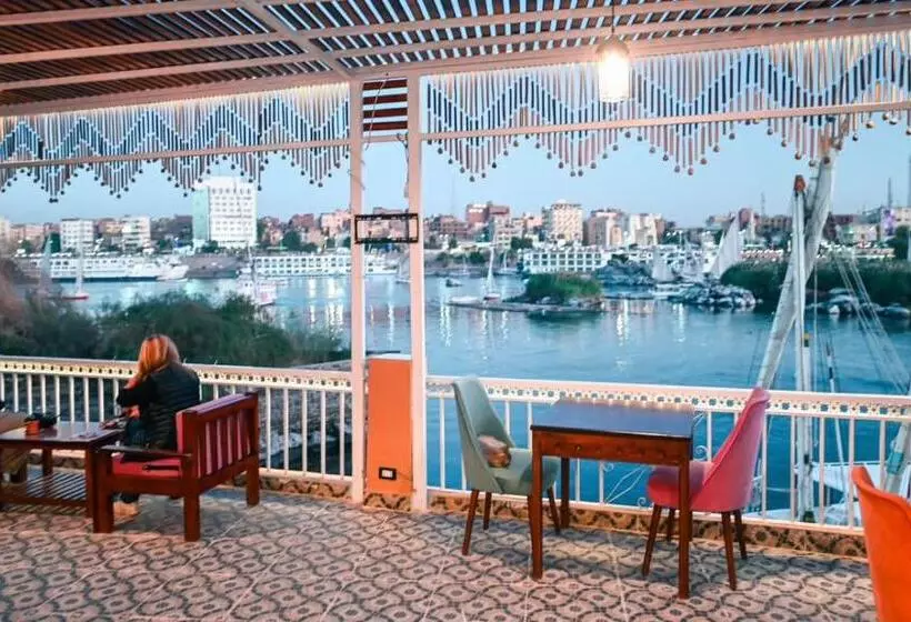 پانسیون Kana Kato