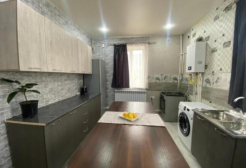 膳宿费 Sargsyans Guest Hause