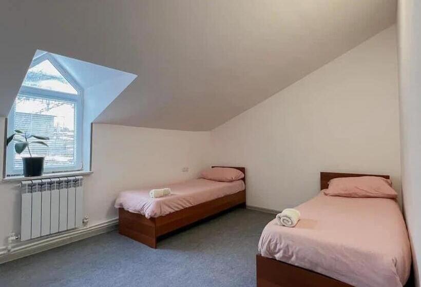 膳宿费 Sargsyans Guest Hause