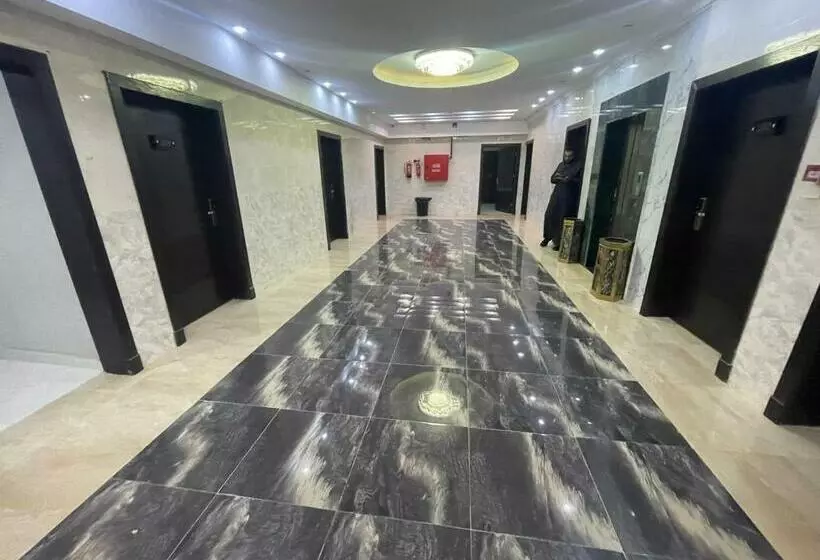 Burj Al Hayat Hotel   Abu Arish