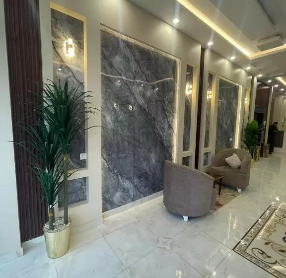 Burj Al Hayat Hotel   Abu Arish