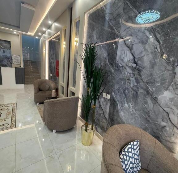 Burj Al Hayat Hotel   Abu Arish