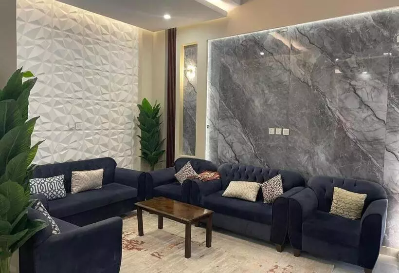 Burj Al Hayat Hotel   Abu Arish