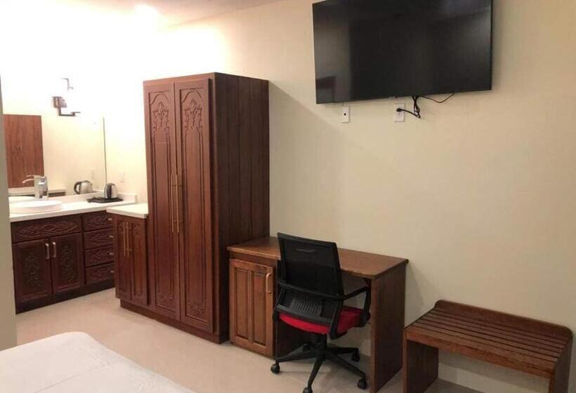 هاستل Pesheres Inn & Spa