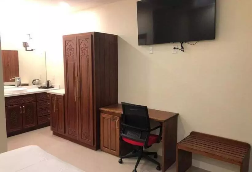 هاستل Pesheres Inn & Spa