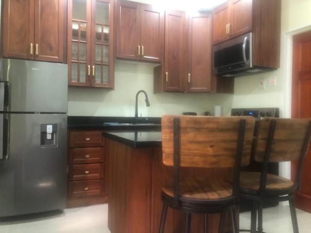 هاستل Pesheres Inn & Spa