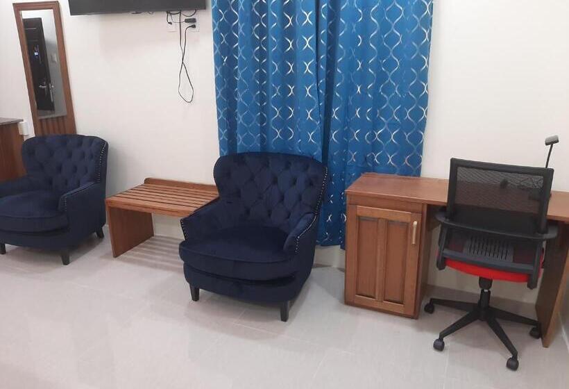 هاستل Pesheres Inn & Spa