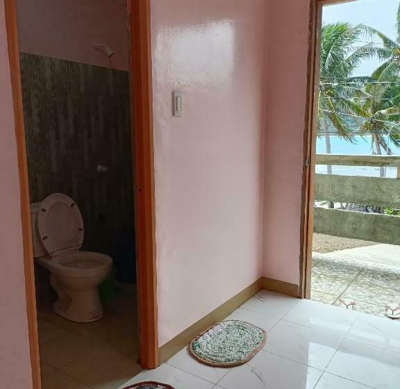 Bed and Breakfast Ocean View Room Jay Henry S Transient House