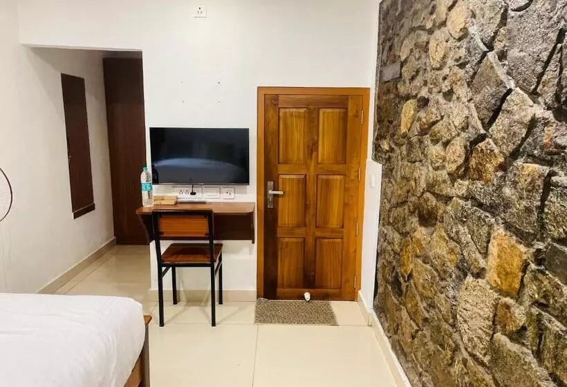 ベッドアンドブレックファースト Thottom Stays Munnar, Forest Bungalow
