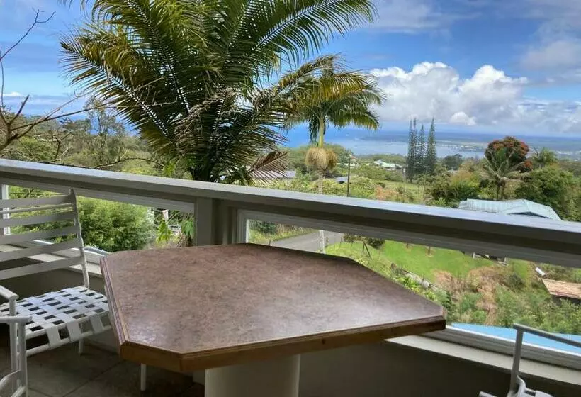 Hilo Bay Ocean View Castle