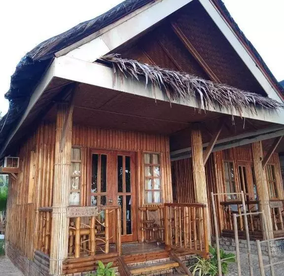 Hola Beach Resort