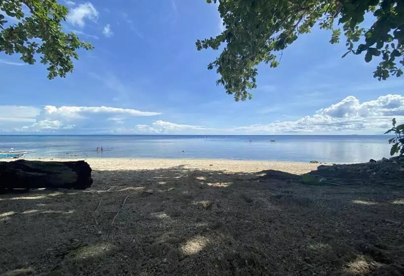 Hola Beach Resort