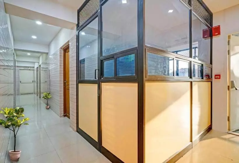 Hotelli Flagship Chaitanaya Inn Infopark Kochi