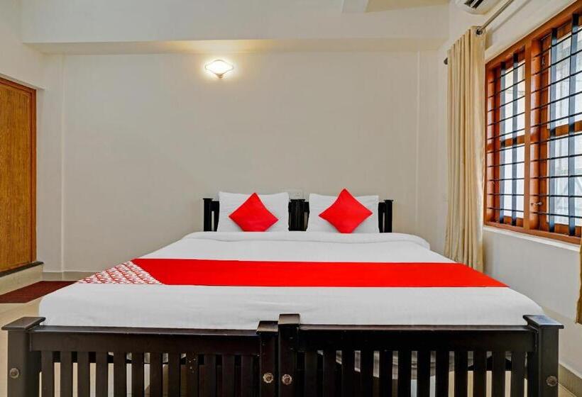 בית מלון כפרי Flagship Chaitanaya Inn Infopark Kochi