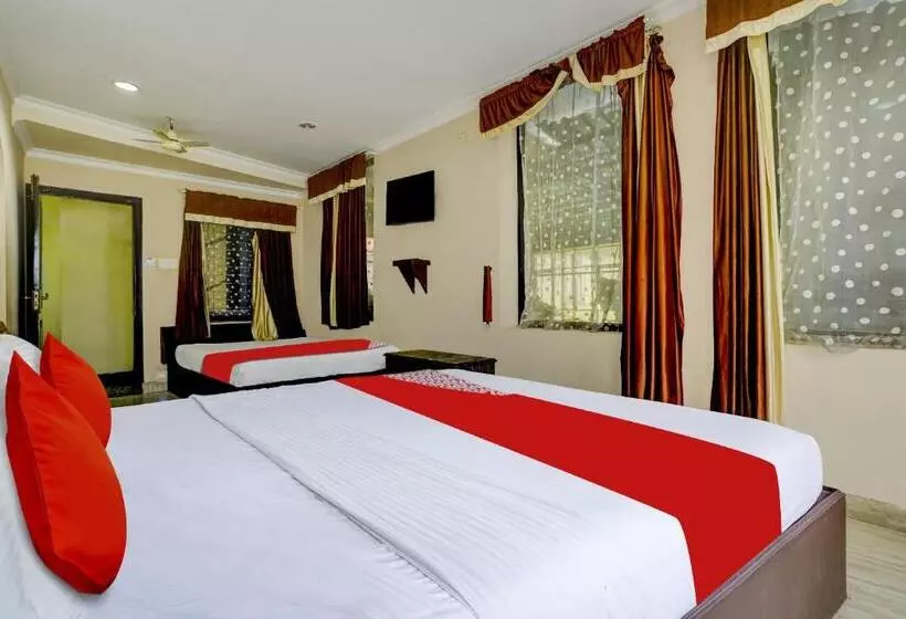 Hotelli Flagship Faris Tower Thekkady