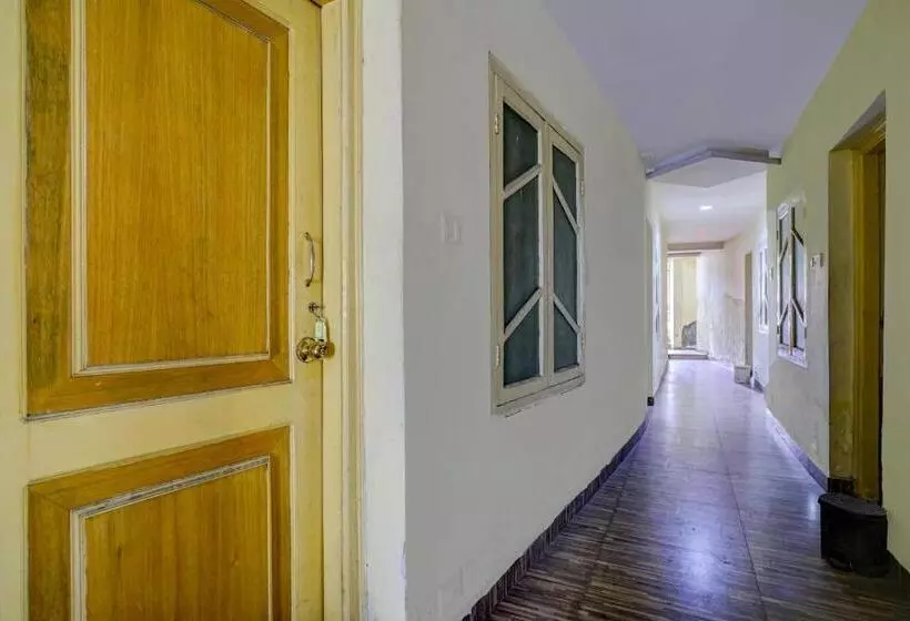 Hotelli Flagship Faris Tower Thekkady