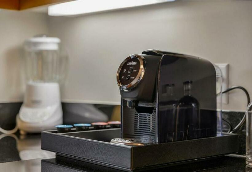 فندق Four Seasons Studio Kitchen