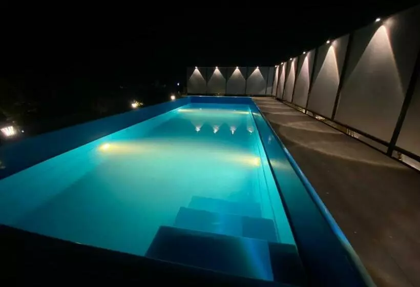 هتل Le Poshe Beachview