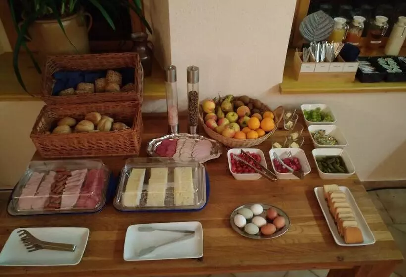 Hotelli Schwalbenhof