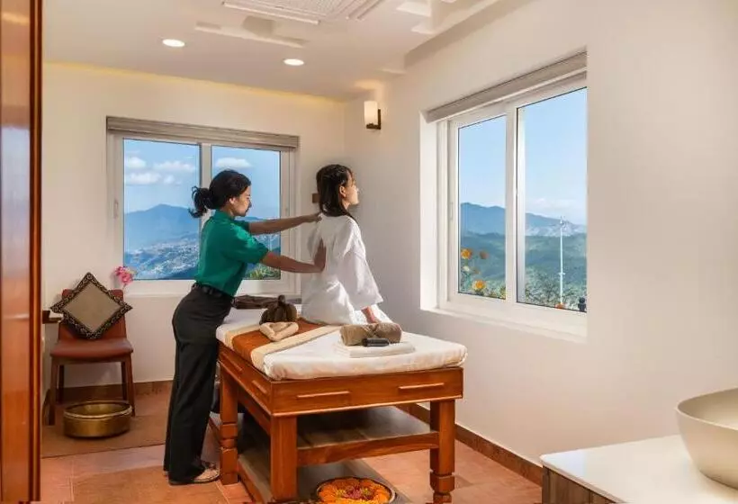 هتل Soaltee Westend Resort Nagarkot