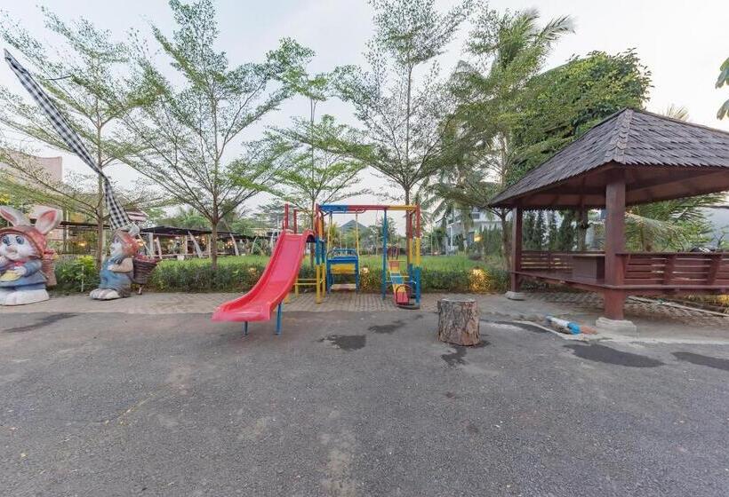 Urbanview Hotel Khayrizsan Tasikmalaya By Reddoorz