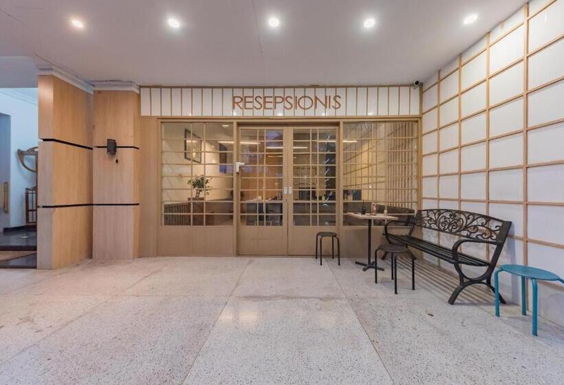 Urbanview Hotel Khayrizsan Tasikmalaya By Reddoorz