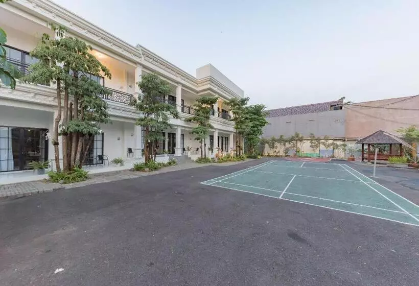 Urbanview Hotel Khayrizsan Tasikmalaya By Reddoorz