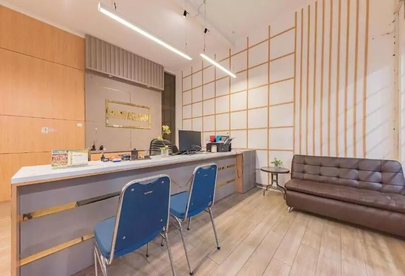 Urbanview Hotel Khayrizsan Tasikmalaya By Reddoorz